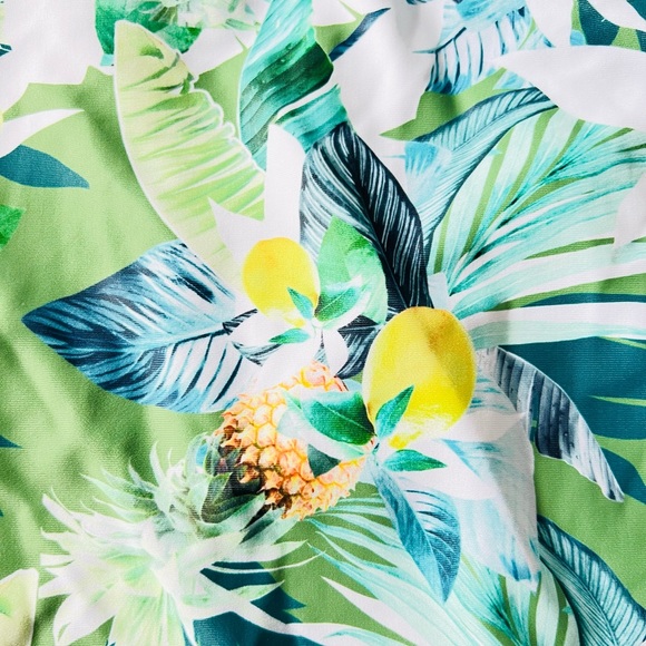 Tropical paradise one-piece swimsuit from Vigoss. - Picture 5 of 10